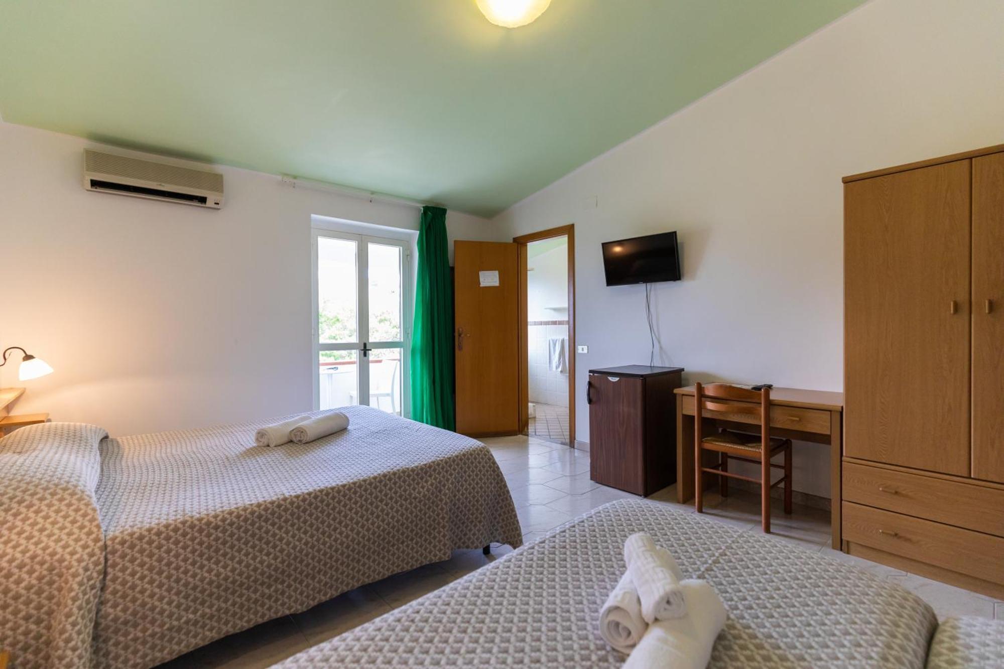 Hotel Marinella Capo Vaticano Εξωτερικό φωτογραφία