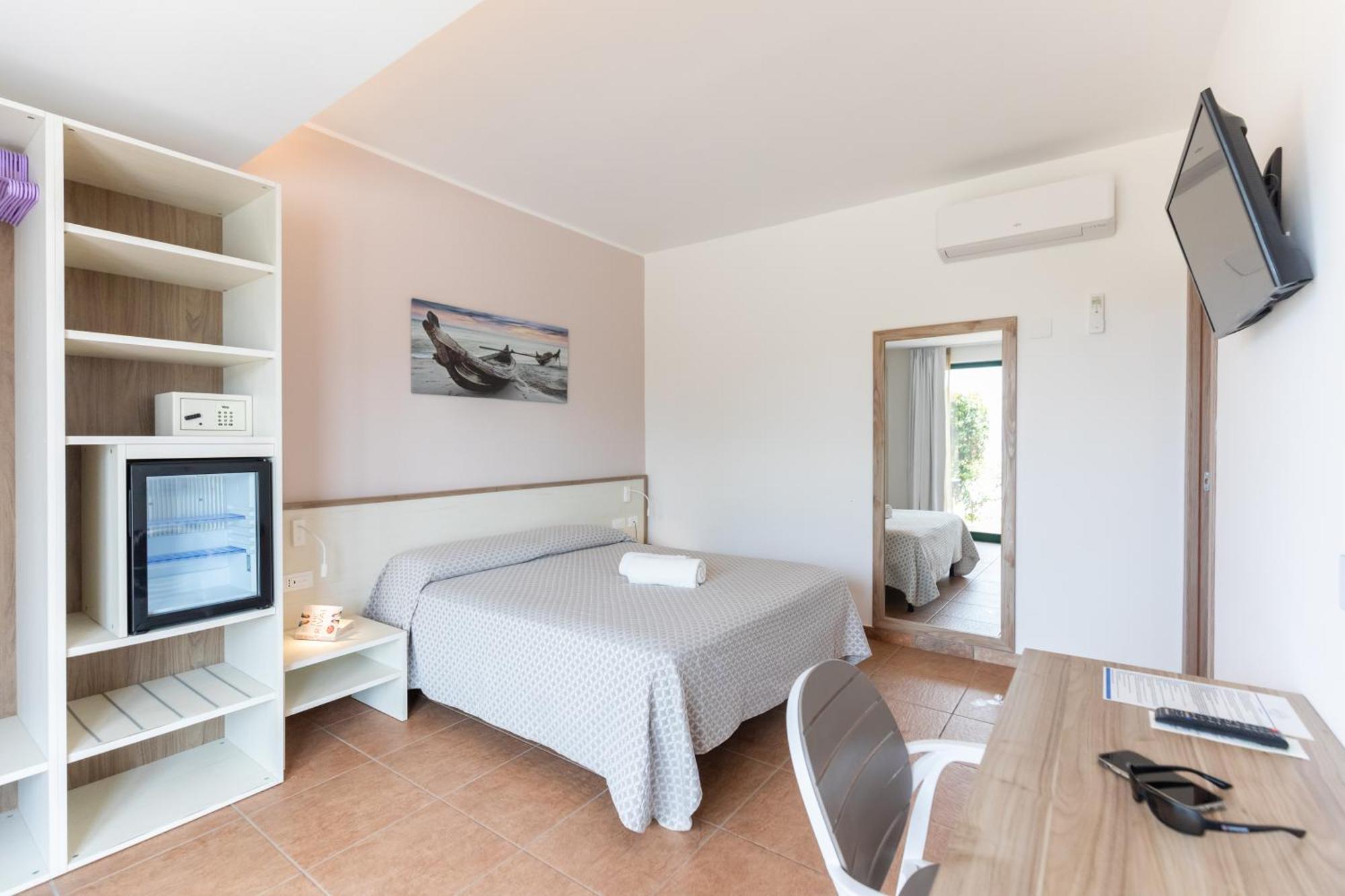 Hotel Marinella Capo Vaticano Εξωτερικό φωτογραφία